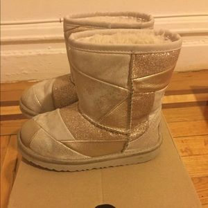 Ugg boots toddler size 11